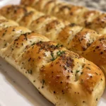 Freshly Baked Homemade Olive Garden Breadsticks